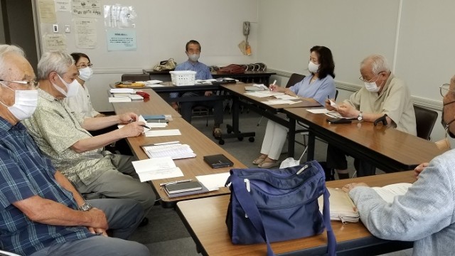 6月の鎌倉歳時記、句会の様子